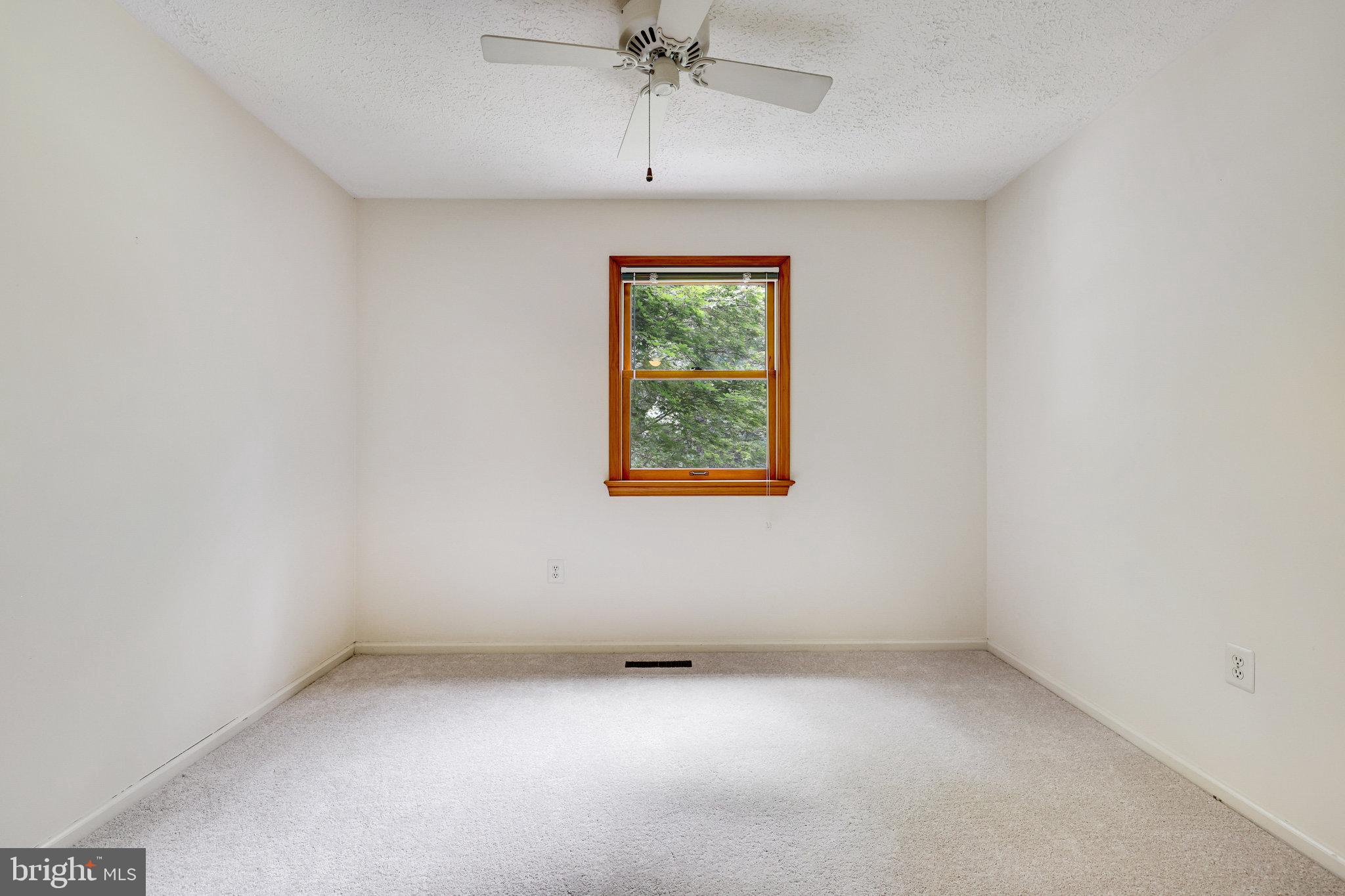 1902 Buckthorn Lane Reston, VA 20191 - Photo 52 of 72