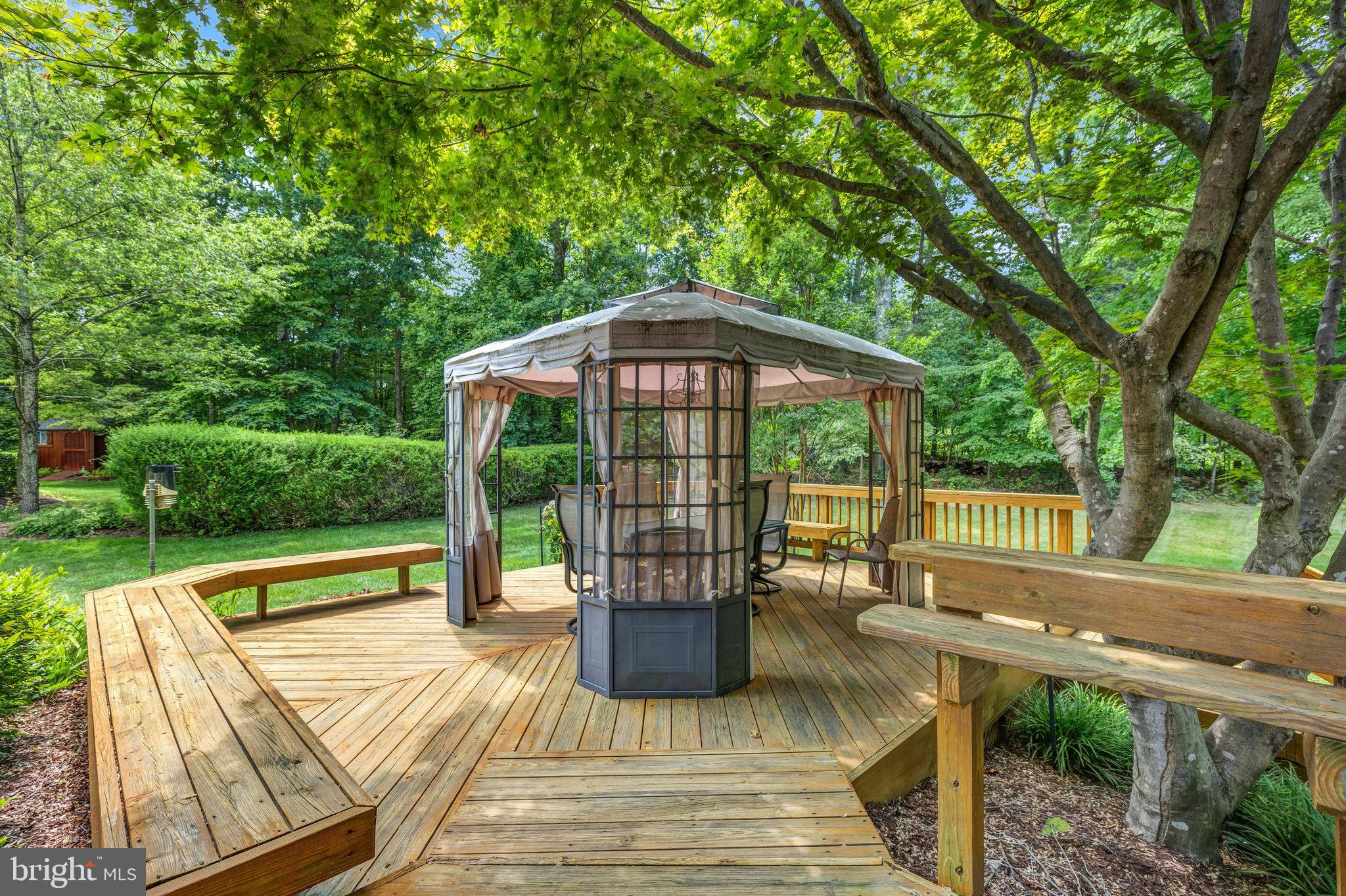 1902 Buckthorn Lane Reston, VA 20191 - Photo 63 of 72 Outdoor seating area