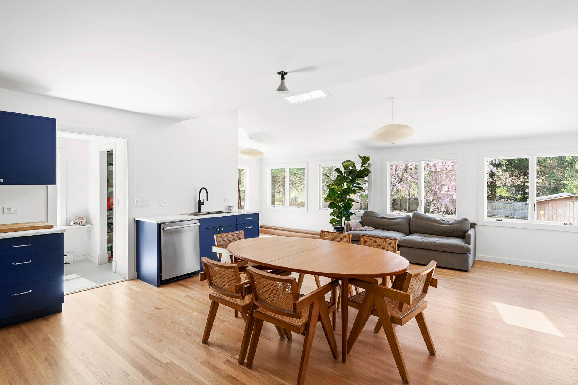 10 Glade Road East Hampton, NY 11937 - Photo 3 of 10 a living room with furniture a dining table and chairs
