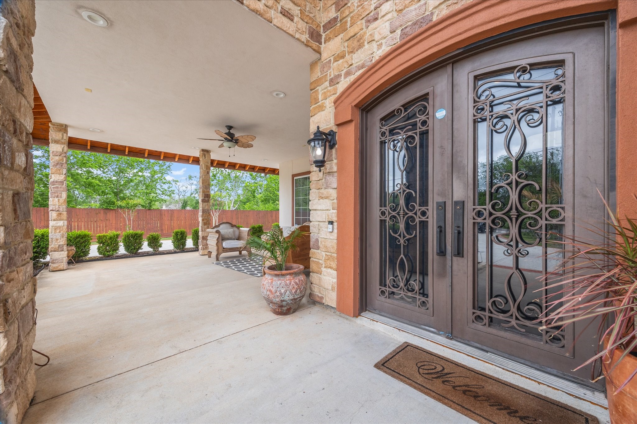 8917 Hawk Road Pearland, TX 77584 - Photo 5 of 33