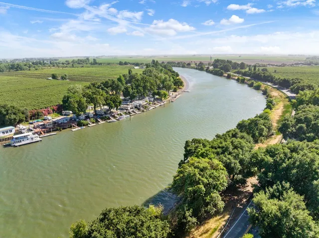 $1,100,000 | 14268 Highway 160, Walnut Grove, CA 95690