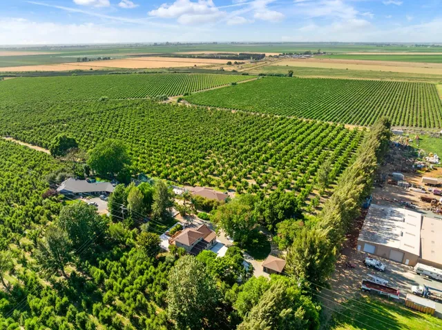 $1,100,000 | 14268 Highway 160, Walnut Grove, CA 95690