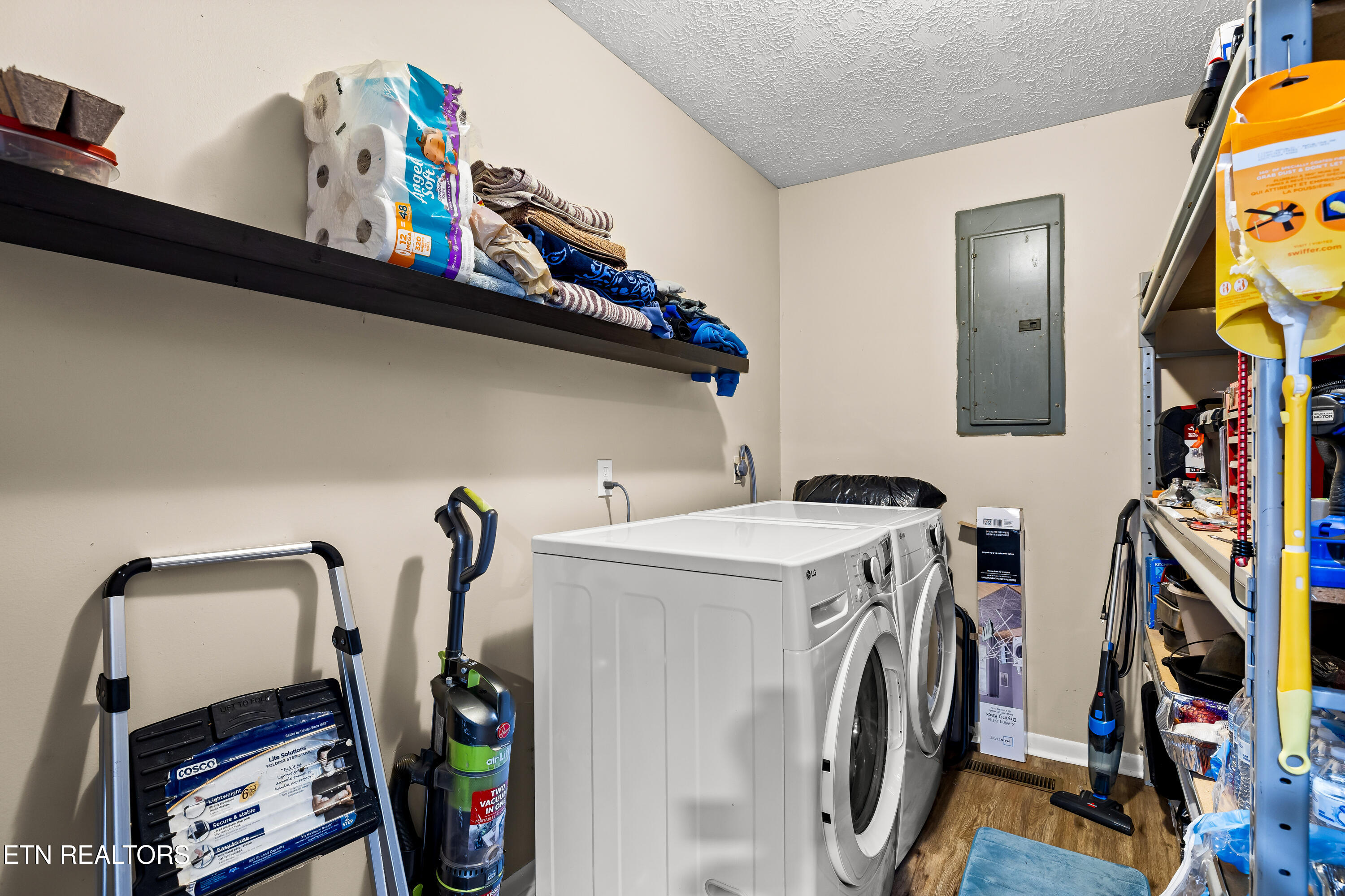 548 Hiwassee Road Madisonville, TN 37354 - Photo 22 of 35 Laundry room