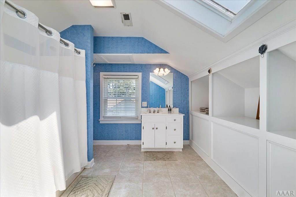 1919 Rivershore Road Elizabeth City, NC 27909 - Photo 34 of 43 Second Floor Ensuite