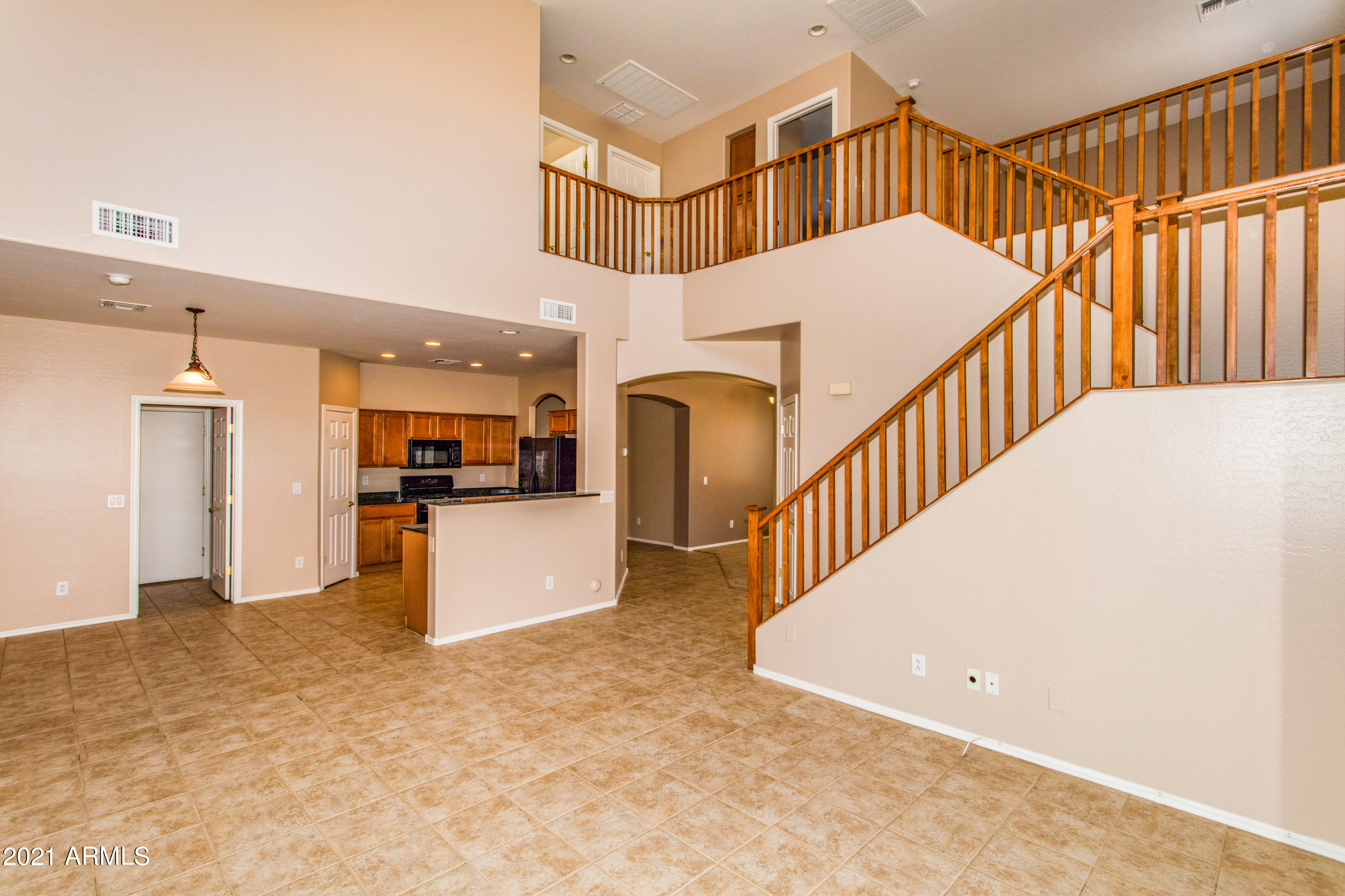 43554 Roth Road Maricopa, AZ 85138 - Photo 6 of 41 06 Family Room