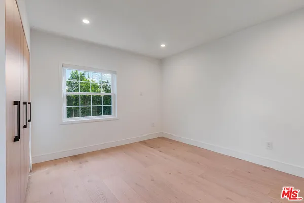 $2,299,000 | 5110 Garden Grove Avenue, Tarzana, CA 91356