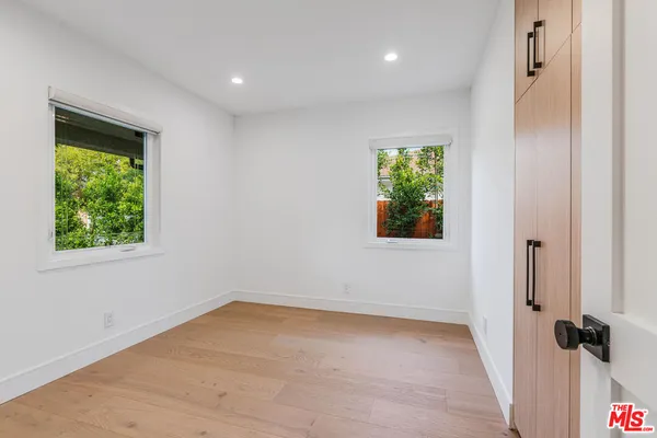 $2,299,000 | 5110 Garden Grove Avenue, Tarzana, CA 91356