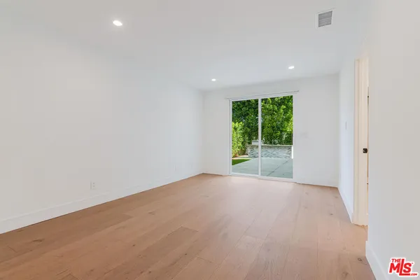 $2,299,000 | 5110 Garden Grove Avenue, Tarzana, CA 91356