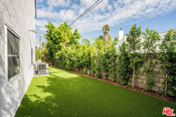 $2,299,000 | 5110 Garden Grove Avenue, Tarzana, CA 91356