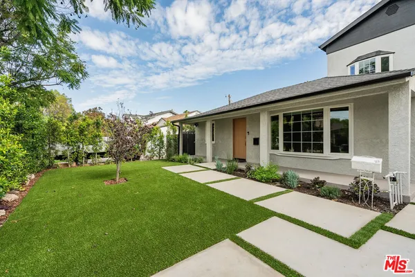 $2,299,000 | 5110 Garden Grove Avenue, Tarzana, CA 91356