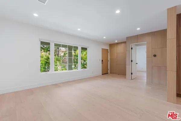 $2,299,000 | 5110 Garden Grove Avenue, Tarzana, CA 91356