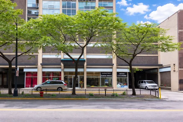$1,500 | 3110 North Sheridan Road, Unit 1608, Chicago, IL 60657