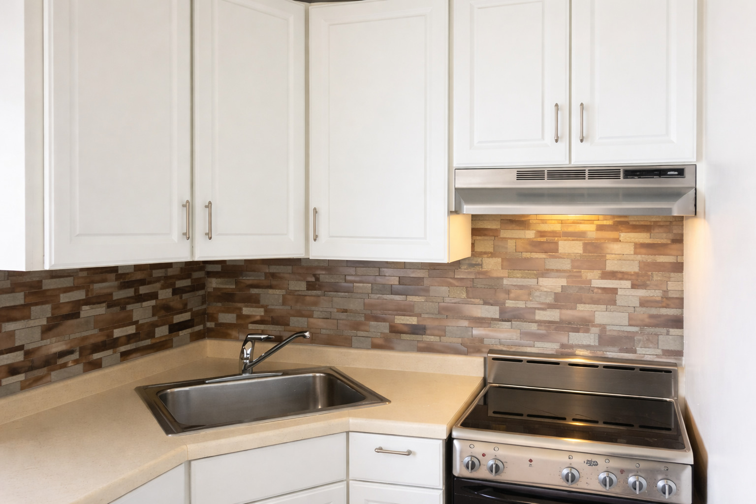 3110 North Sheridan Road, Unit 1608 Chicago, IL 60657 - Photo 3 of 4