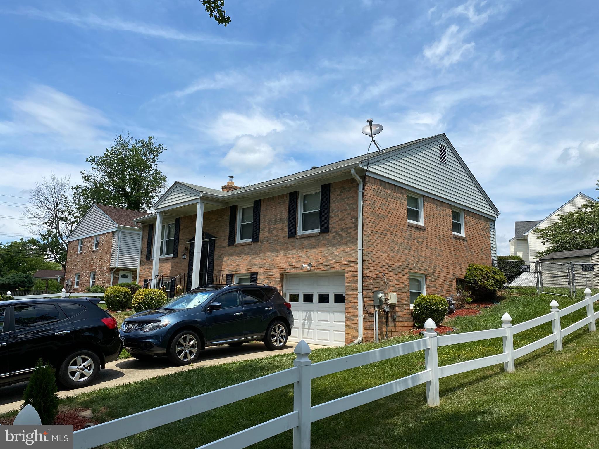 6102 Spell Road Clinton, MD 20735 - Photo 3 of 34 Front Right