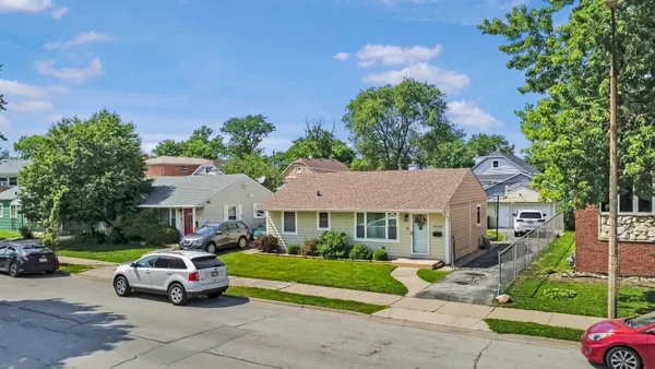 $315,000 | 8538 45th Street, Lyons, IL 60534