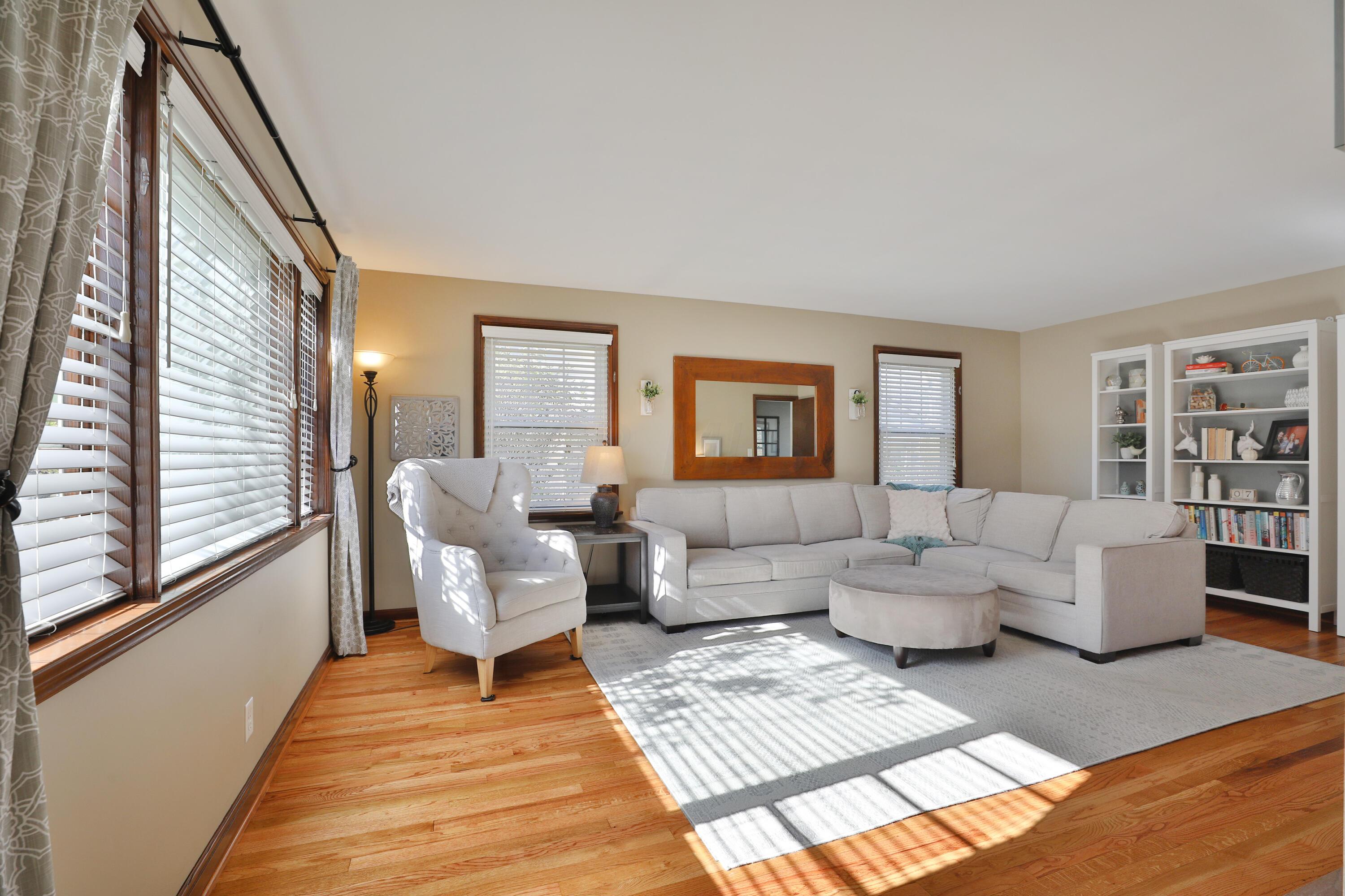 68 Nottingham Road Columbus, OH 43214 - Photo 5 of 47 68-Nottingham-05