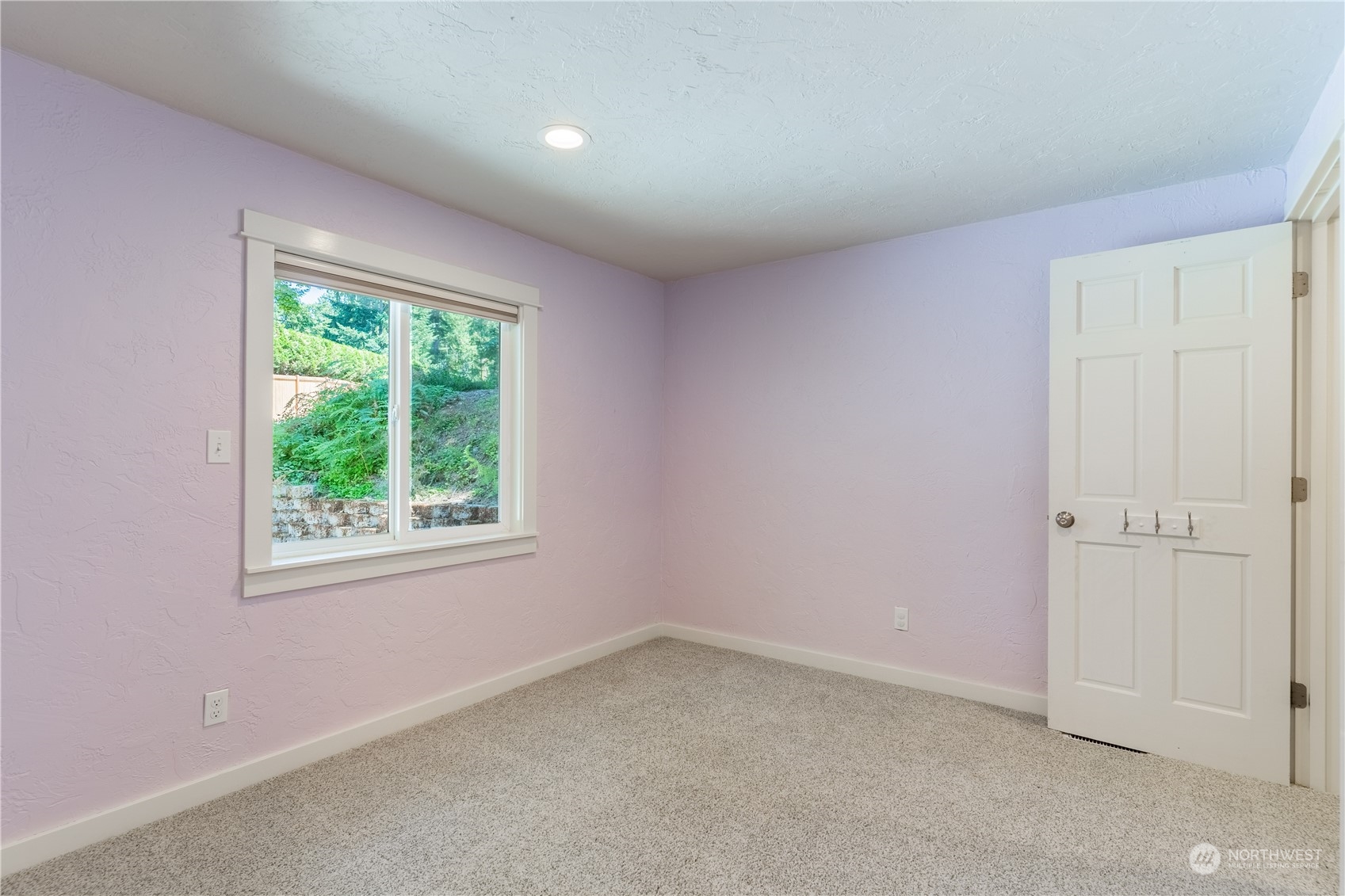 4110 Thornton Road Southeast Olympia, WA 98513 - Photo 20 of 40 an empty room with a window