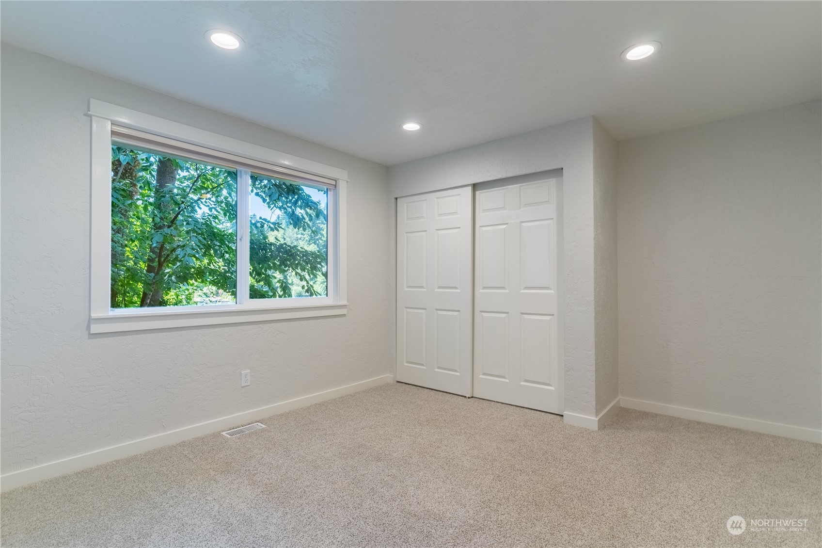 4110 Thornton Road Southeast Olympia, WA 98513 - Photo 23 of 40 an empty room with windows and closet
