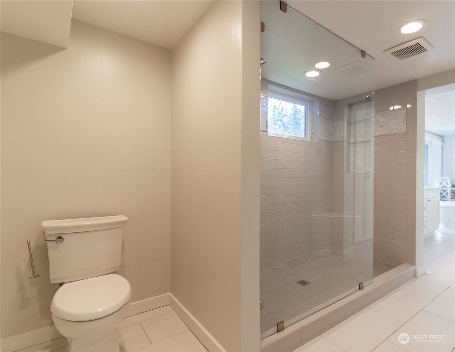 4110 Thornton Road Southeast Olympia, WA 98513 - Photo 33 of 40 a bathroom with a toilet and a shower