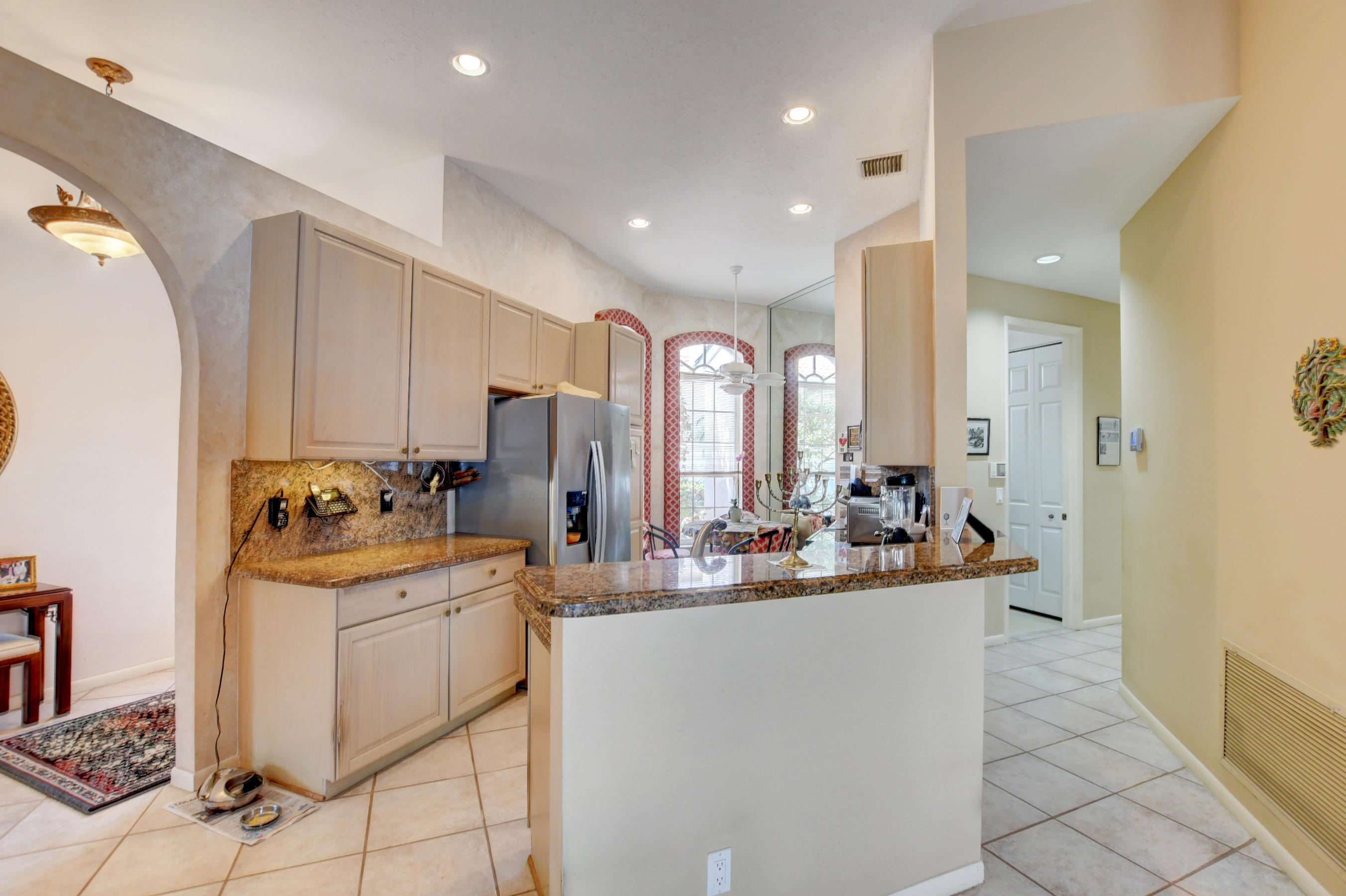 6350 Brava Way Boca Raton, FL 33433 - Photo 16 of 32 kitchen