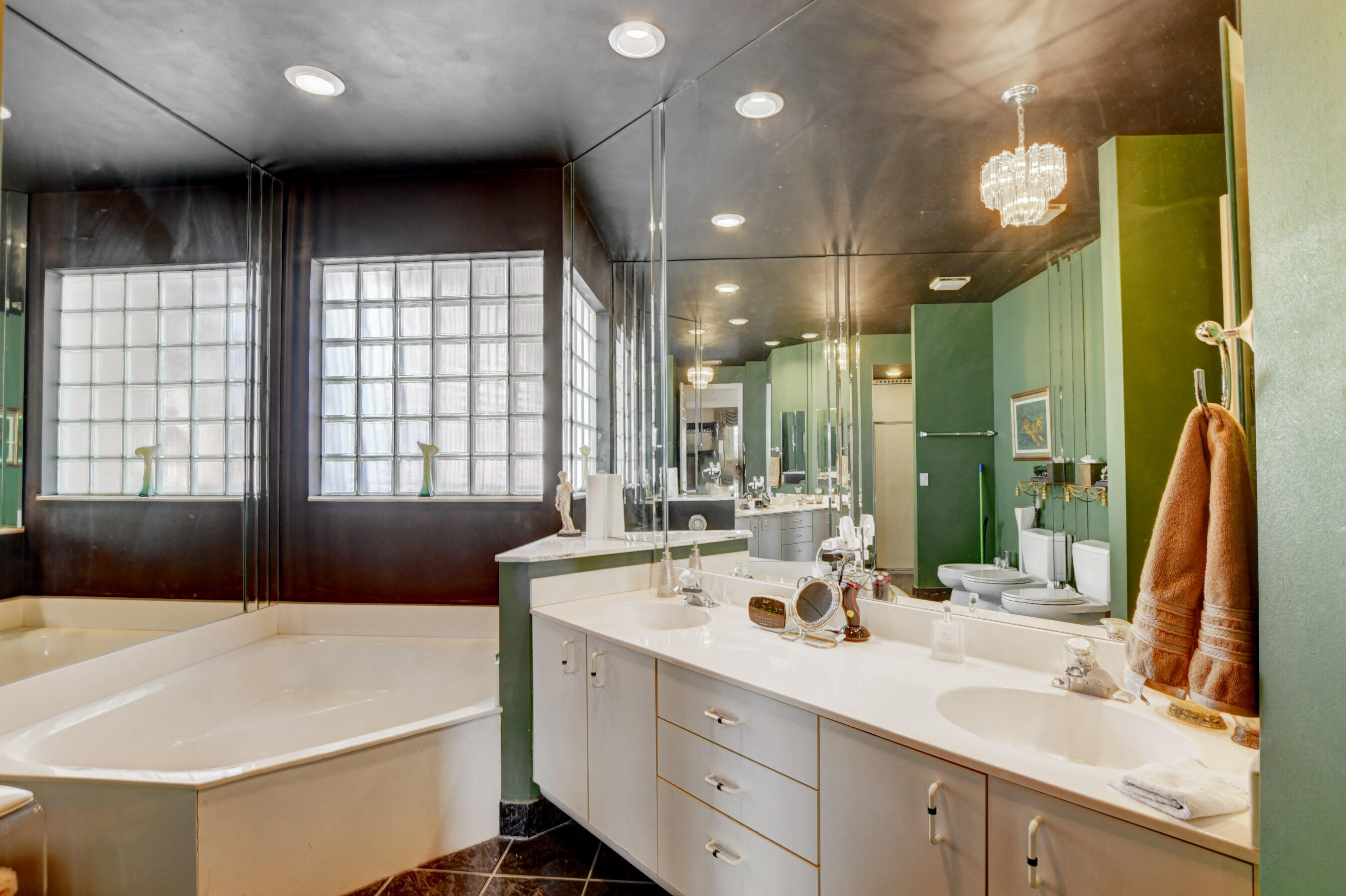 6350 Brava Way Boca Raton, FL 33433 - Photo 22 of 32 master bath