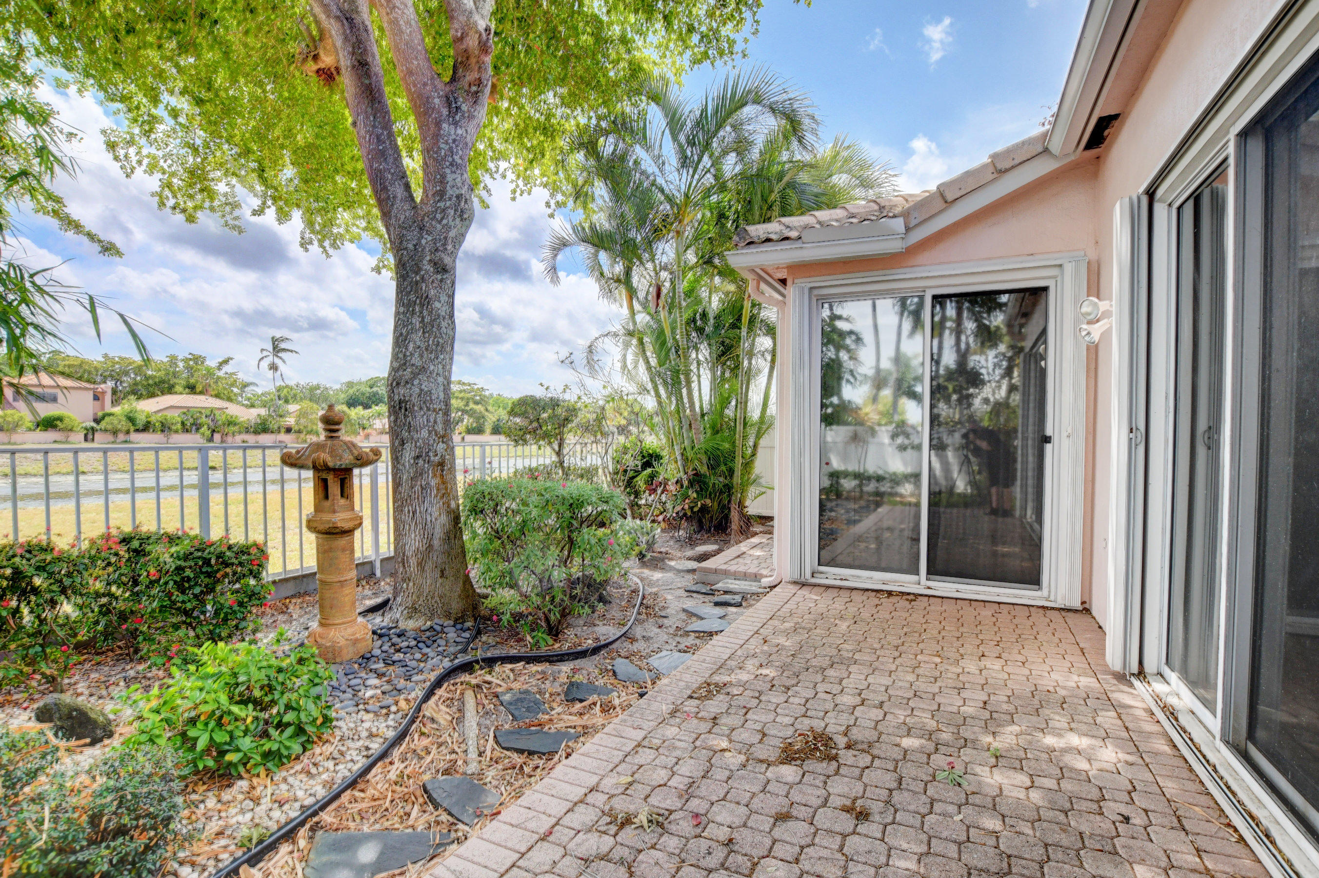 6350 Brava Way Boca Raton, FL 33433 - Photo 3 of 32 open patio
