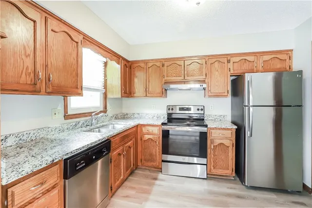 $1,990 | 1005 Northeast 104th Terrace, Kansas City, MO 64155