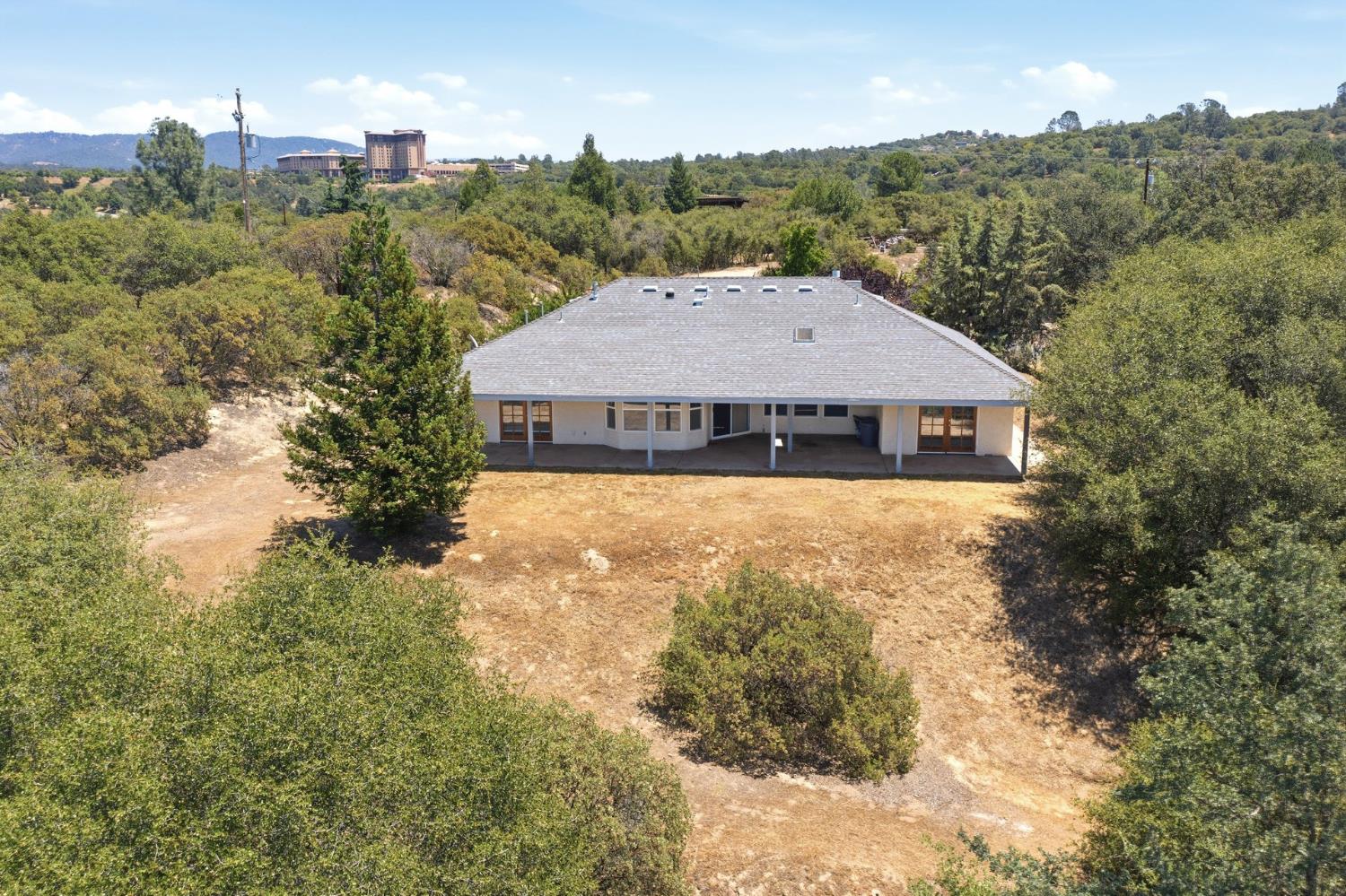 31490 Kennedy Road Coarsegold, CA 93614 - Photo 37 of 94