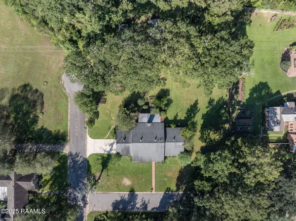 $359,900 | 1011 Martinez Drive, Opelousas, LA 70570