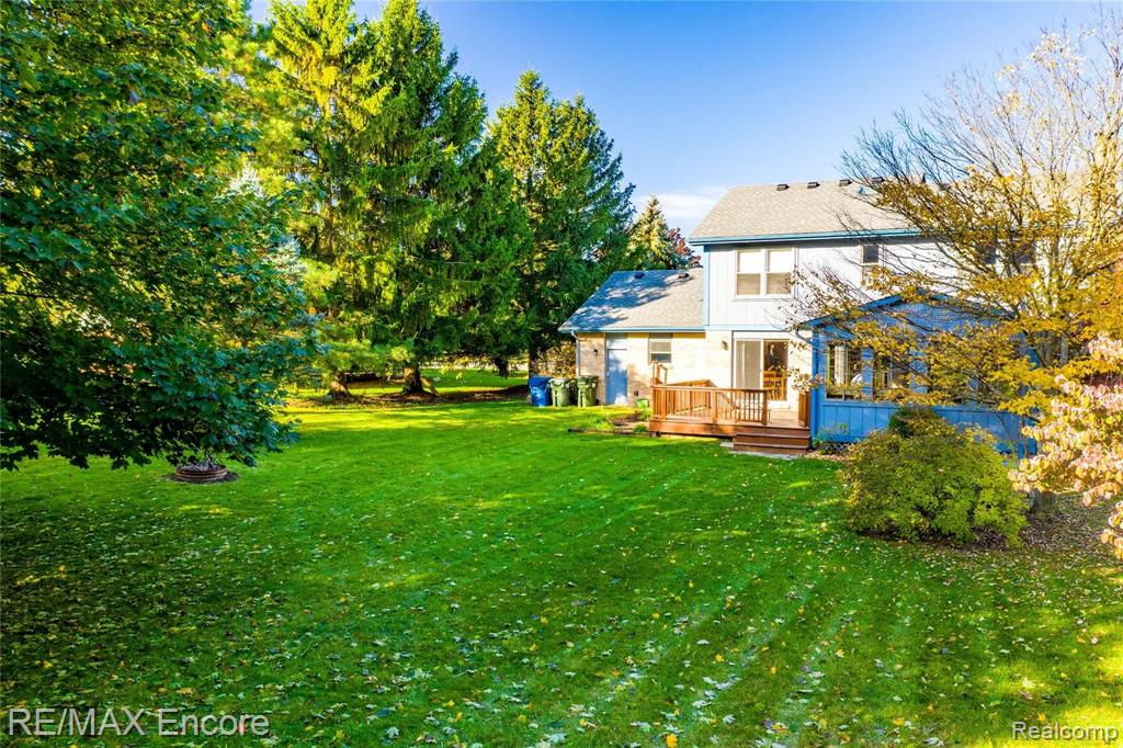 931 Stag Ridge Road Rochester Hills, MI 48309 - Photo 6 of 34