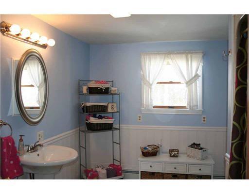 1140 Dexter Road Corinna, ME 04928 - Photo 17 of 22 Bathroom.