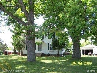 5060 Pingree Road Howell, MI 48843 - Photo 2 of 12 10d.jpg