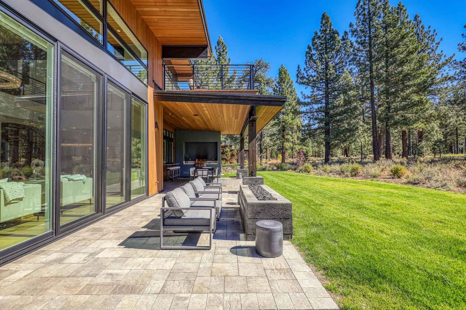 11614 Henness Road, Unit B Truckee, CA 96161 - Photo 19 of 28