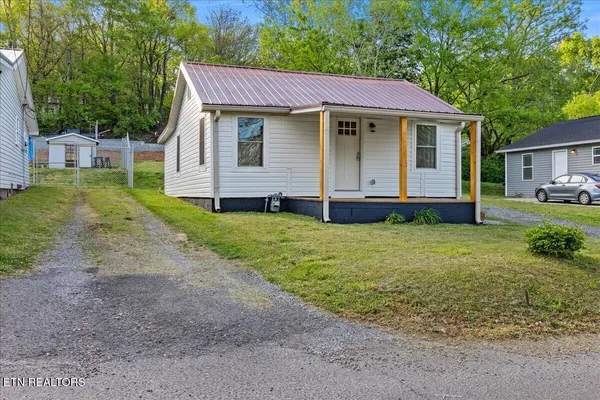 $204,900 | 925 Lang Street Southeast, Cleveland, TN 37311