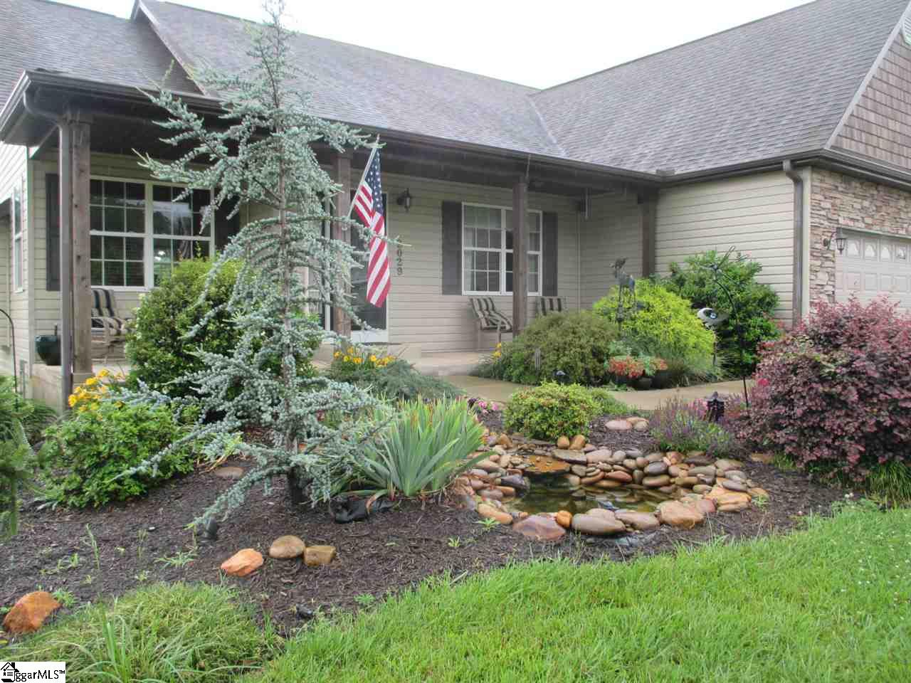 2029 Edwards Lake Road Greer, SC 29651 - Photo 2 of 36