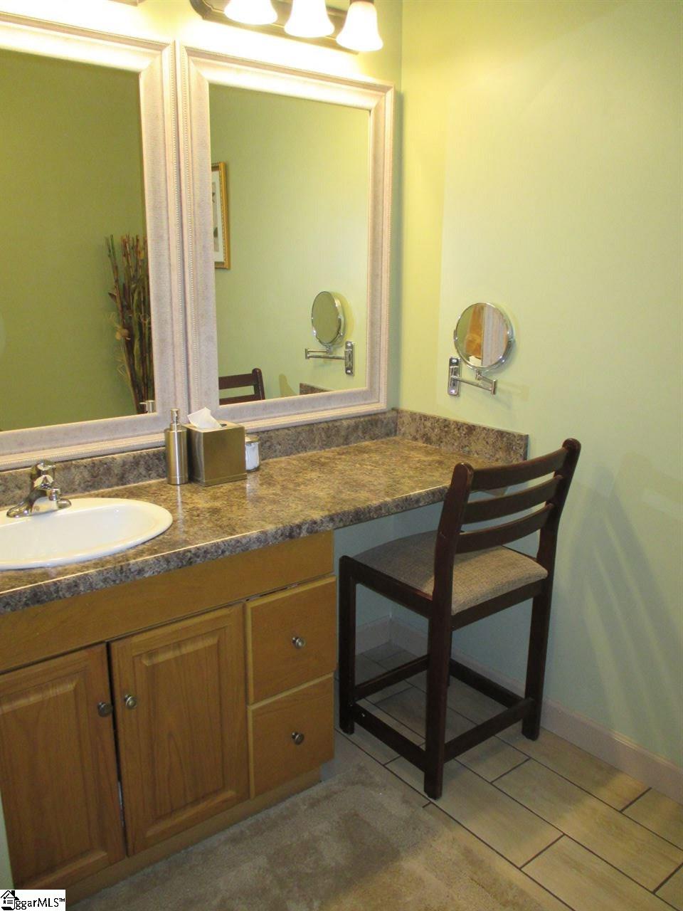 2029 Edwards Lake Road Greer, SC 29651 - Photo 12 of 36