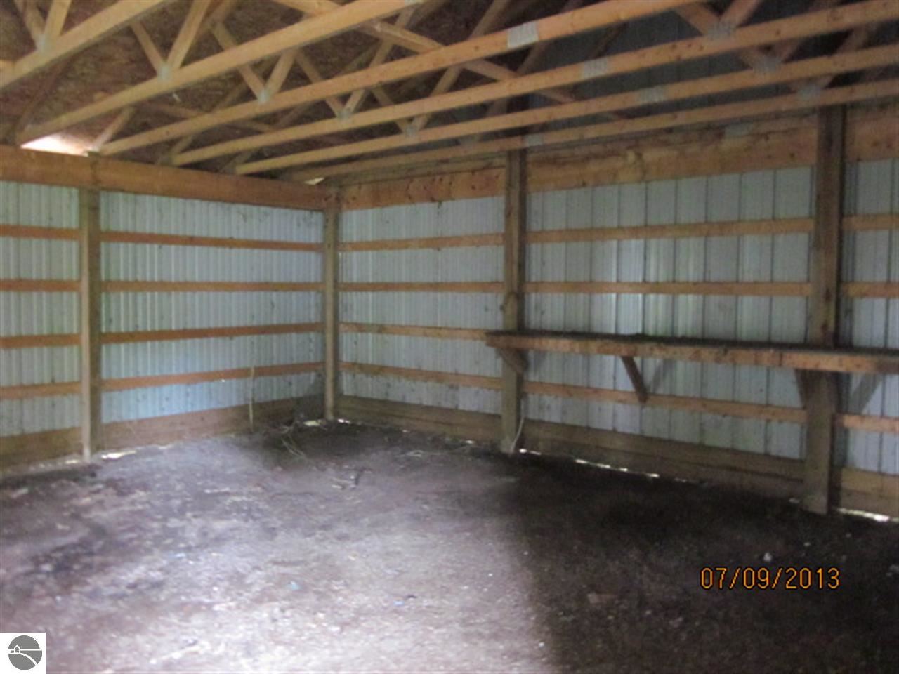1759 East Washington Road Ithaca, MI 48847 - Photo 13 of 14 1749705-12.JPG