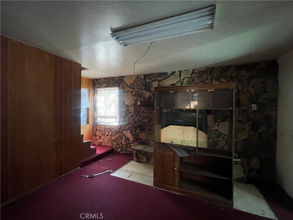 662 Riverside Avenue Sugarloaf, CA 92386 - Photo 11 of 31