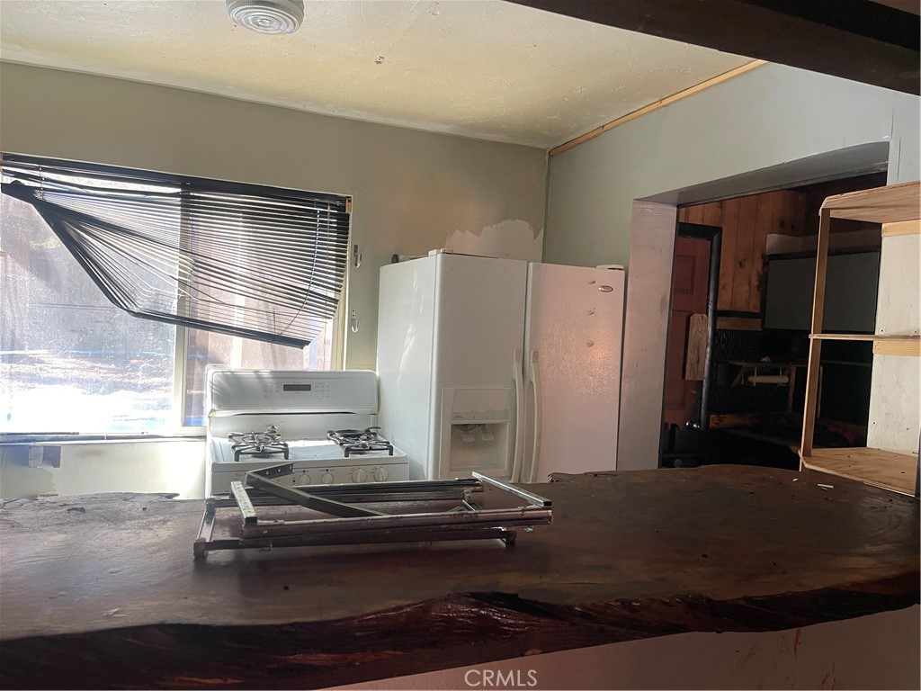 662 Riverside Avenue Sugarloaf, CA 92386 - Photo 13 of 31