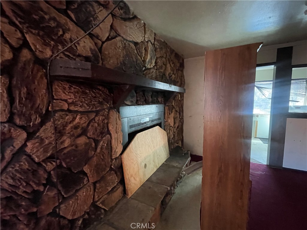 662 Riverside Avenue Sugarloaf, CA 92386 - Photo 10 of 31