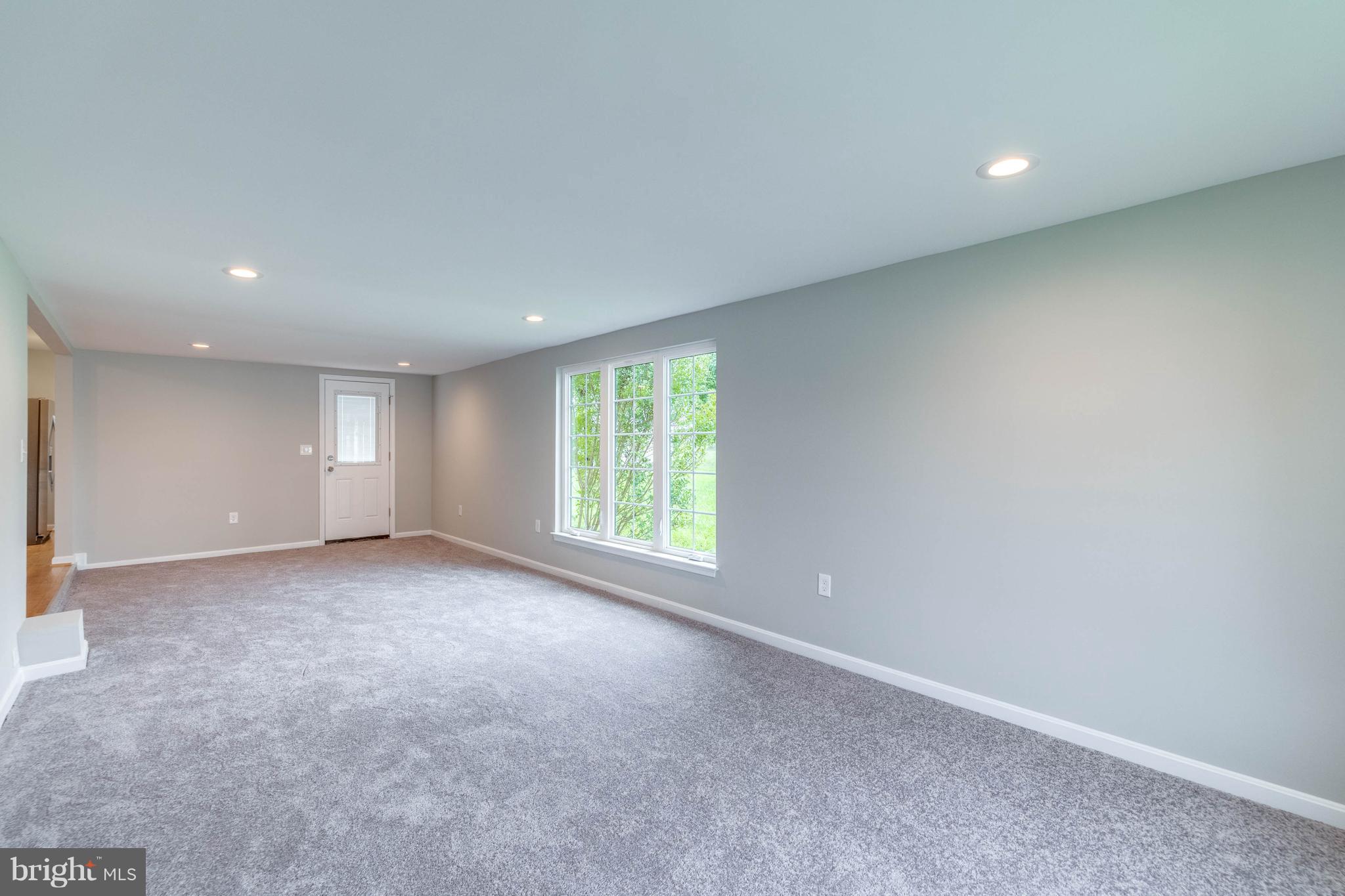 8710 Stockwell Road Baltimore, MD 21234 - Photo 14 of 30 Living Room