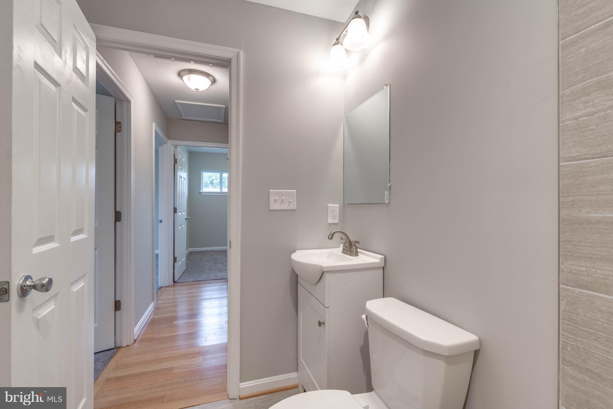 8710 Stockwell Road Baltimore, MD 21234 - Photo 20 of 30 Bath