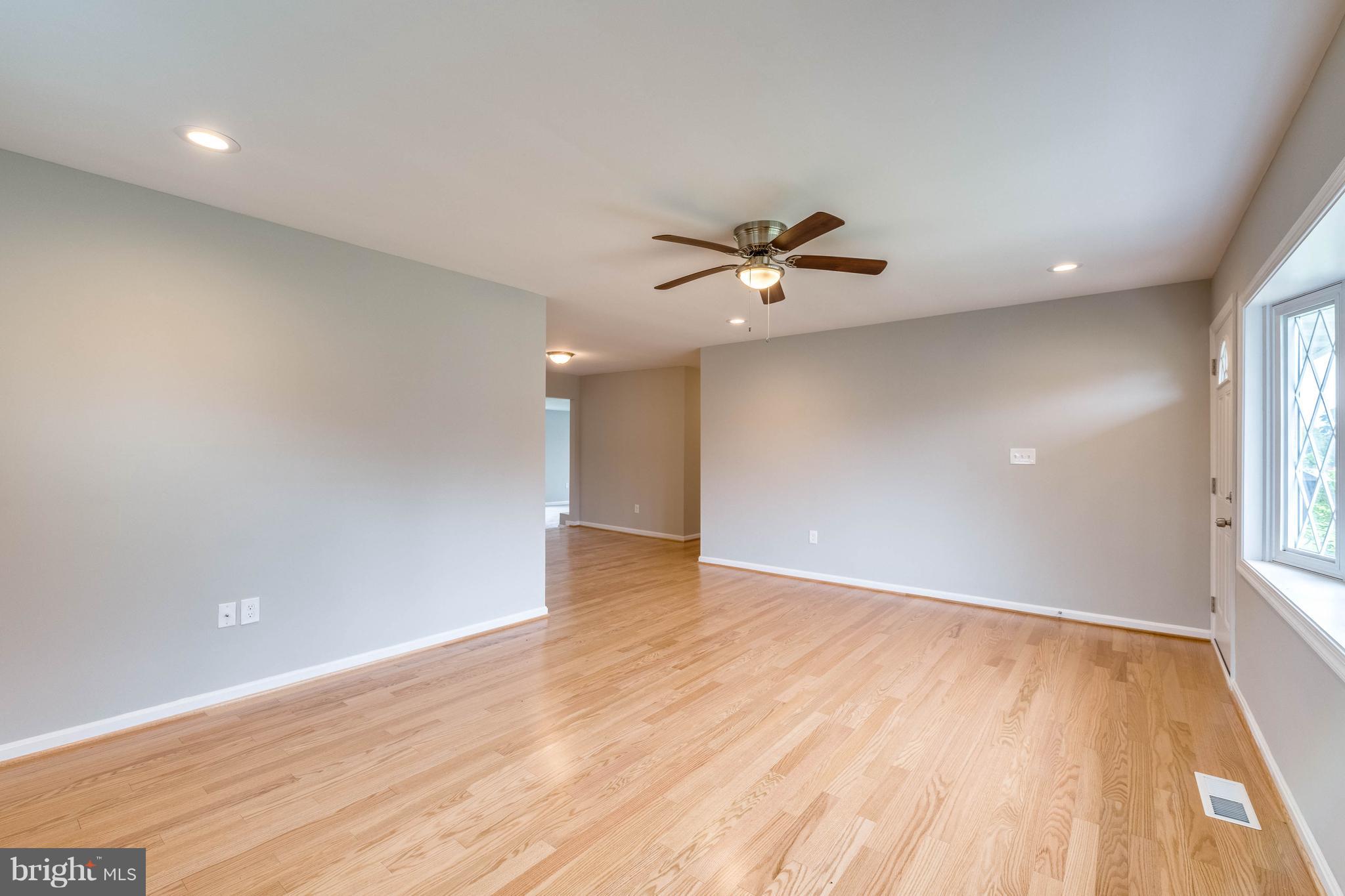 8710 Stockwell Road Baltimore, MD 21234 - Photo 3 of 30 Dining Room