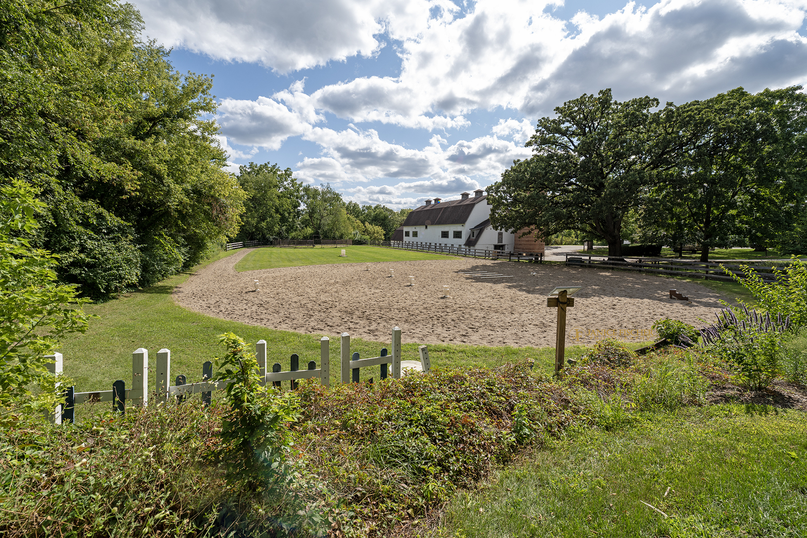 204 Country Commons Road Trout Valley, IL 60013 - Photo 44 of 58