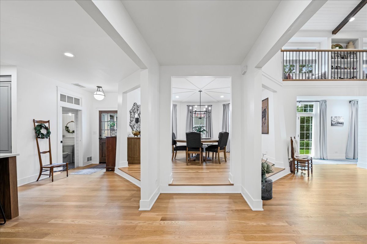 204 Country Commons Road Trout Valley, IL 60013 - Photo 9 of 58 a view of a livingroom with furniture and hardwood floor