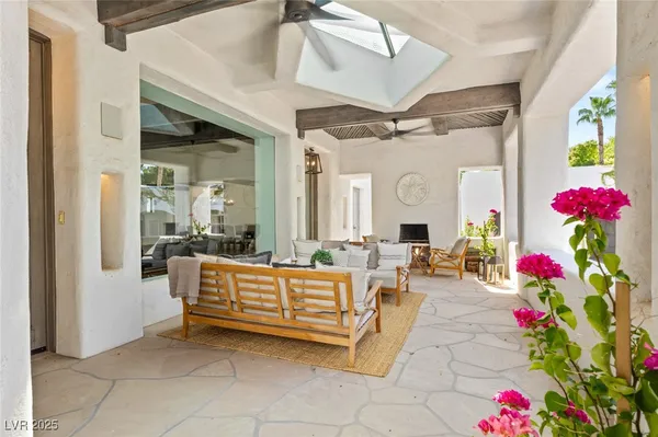 $15,250,000 | 7330 North Rainbow Boulevard, Las Vegas, NV 89131