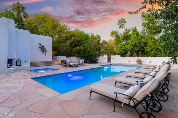 $15,250,000 | 7330 North Rainbow Boulevard, Las Vegas, NV 89131