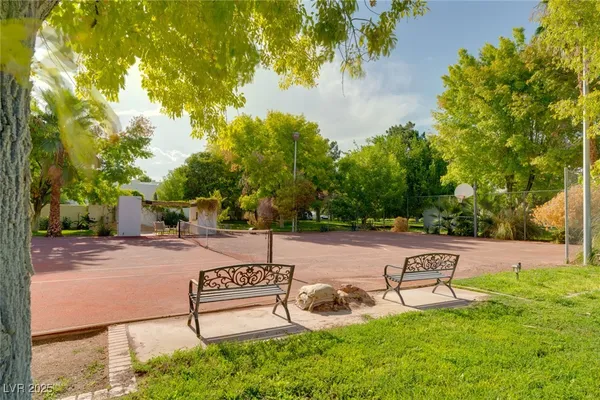 $15,250,000 | 7330 North Rainbow Boulevard, Las Vegas, NV 89131
