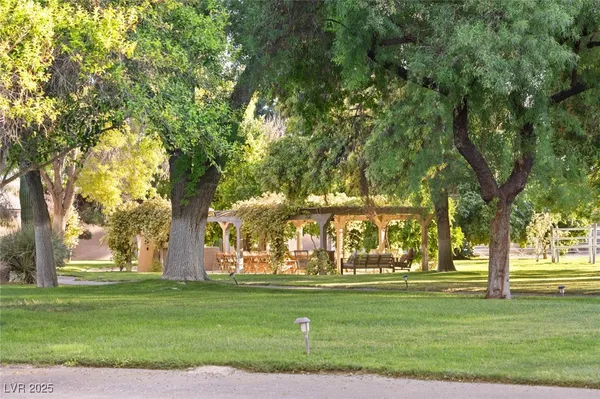 $15,250,000 | 7330 North Rainbow Boulevard, Las Vegas, NV 89131