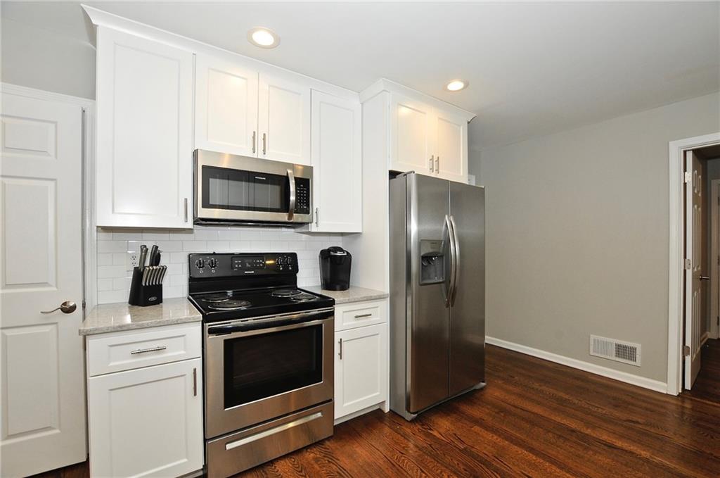 7550 Fall Creek Road Indianapolis, IN 46256 - Photo 9 of 27 Gallery Image 9